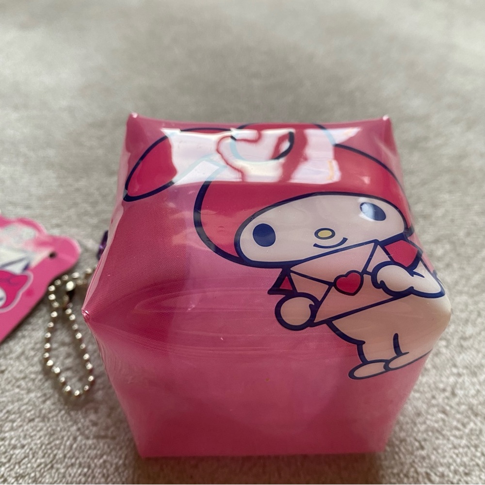 sanrio my melody vinyl cube keychain - Picture 3 of 6